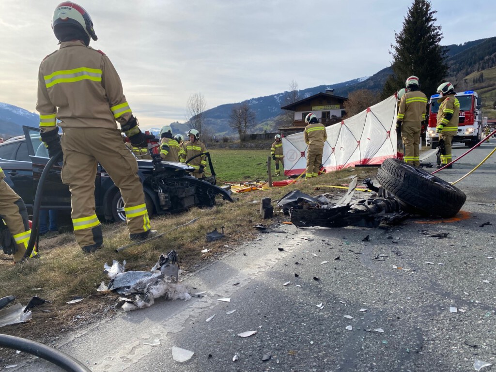 schwerer Verkehrsunfall L215 Piesendorf